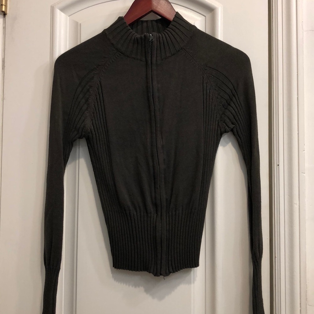 🌷ARMY GREEN FITTED TRACK SUIT SWEATER